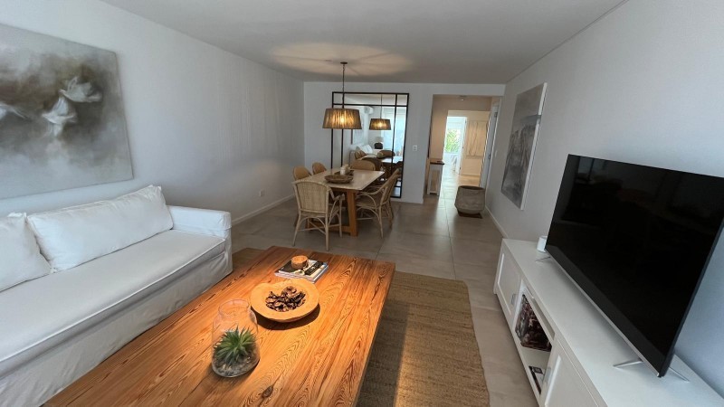 Departamento en alquiler con vista al mar a una cuadra de Montoya Beach, La Barra.